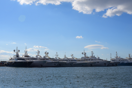 Yahtsのeditorial素材