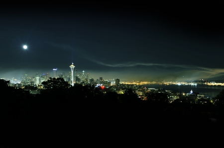 Seattle at Night Panorama - Seattle, Washington, U.S.A. Clear Dark Sky with Moon. Cities Photography Collection. のeditorial素材