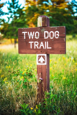 Mountain Trail Wooden Sign, Two Dog Trail Arrow. の写真素材