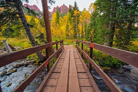 Wooden Trail Bridge in Colorado Aspen Area. Colorado, United States.の写真素材