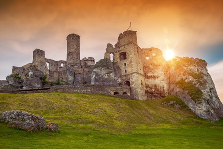 Ogrodzieniec Castle is a Ruined Medieval Castle in the Krakow-Czestochowa Upland, Poland, Europe.のeditorial素材