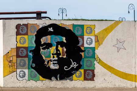 One of my favourite motif's of Che (and there are many!) in the Cuban capital of Havana.This was captured near the entrance/exit to the road tunnel which goes under the Bay of Havana, linking Casa Blanca with the Cuban capital.のeditorial素材
