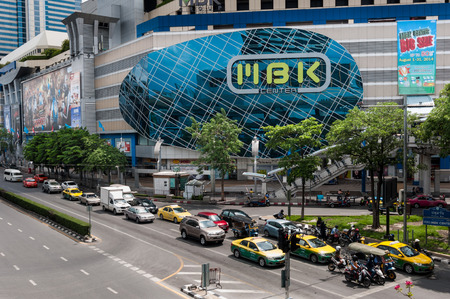 BANGKOK - AUG 25: MBK's most famous shopping mall in Thailand, on August 25,2014 at "MBK" Bangkok,Thailandのeditorial素材