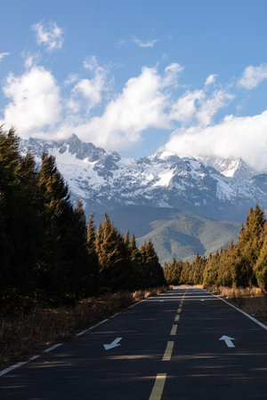 Road to Mt Cook, New Zealand. Mount Cook is the highest mountain in South Island.