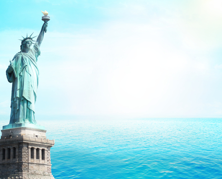 statue of liberty ocean open waterの写真素材