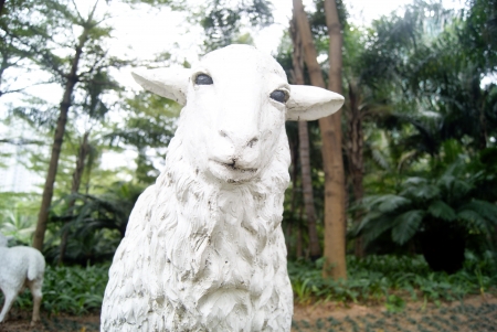 Sculpture of a sheep の写真素材