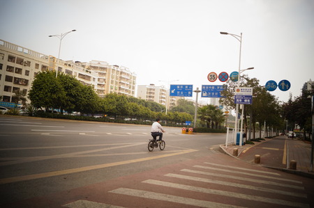 Shenzhen Baoan Avenue traffic landscape, in Chinaのeditorial素材