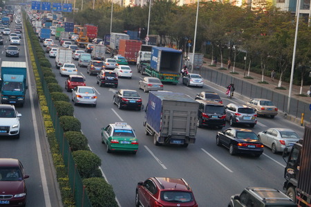 Shenzhen Baoan Xixiang 107 national road traffic congestion, in Chinaのeditorial素材