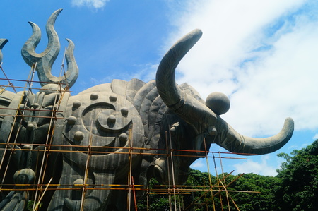 The huge statue of cattle landscapeのeditorial素材