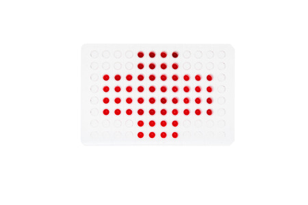 96 well plate with red fluids represent Red Crossの写真素材