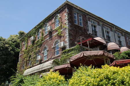 Red building in Gulangyu, Xiamenのeditorial素材