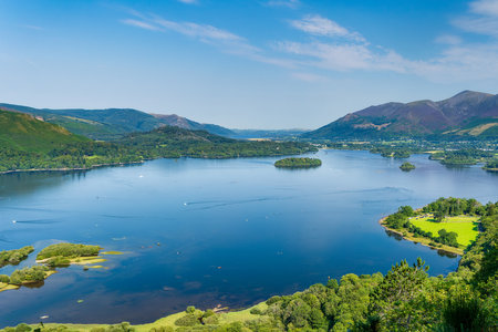Beautiful lake and rural English countryside scenery (Lake District, Cumbria)の写真素材