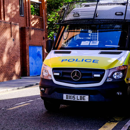 Metropolitan Police Emergency Respone Van, Kingston, Londonのeditorial素材