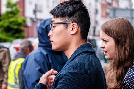Epsom Surrey, London UK, June 04 2022, Young  Ethnic Couple Of Ethnic Asian And Caucasian Originのeditorial素材