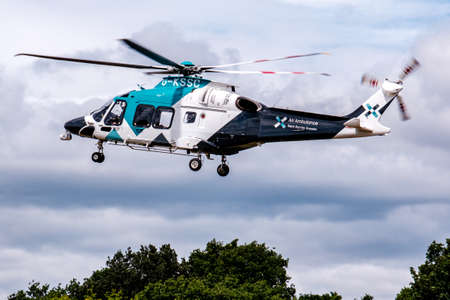 Epsom Surrey, London, July 02 2022, Emergency Respose Air Ambulance Taking Off From Epsom Downs Surreyのeditorial素材