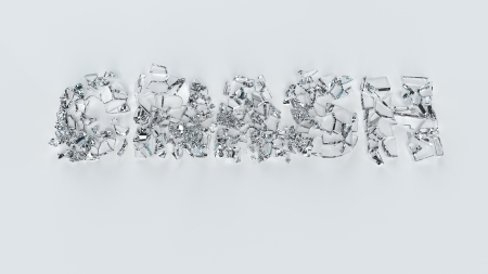 word  crash  made â€‹â€‹of clear glass and broken into pieces