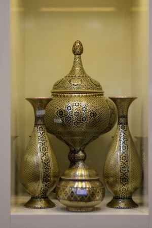 Handicraft made in Esfahan, Isfahan Grand Bazaar, Naqsh-e Jahan Square, esfahan, Iranのeditorial素材