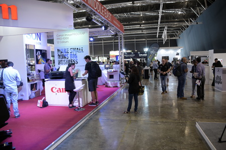 May 5, 2017, Dubai, United Arab Emirates. Photography Live exhibition 4-6 May,2017 in Festival Arena, Dubai Festival City participated by leading camera & accessories brandsのeditorial素材