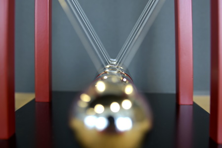 5 Balls Pendulum, Newton's cradleの写真素材