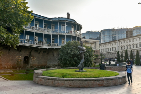 Old Tbilisi, Tbilisi, Georgia, October 17, 2019, Metekhi church and King Vakhtang Gorgasali on the horse monument in Tbilisi,famous landmark,Georgiaのeditorial素材