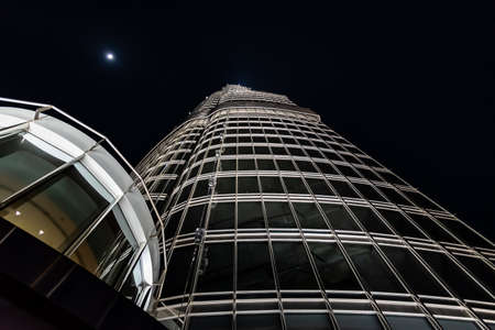 Dubai, United Arab Emirates â December 14, 2021, the people visiting the the 24th and 25th floor of Burj Khalifa at night and shopping souvenirs at the shopのeditorial素材