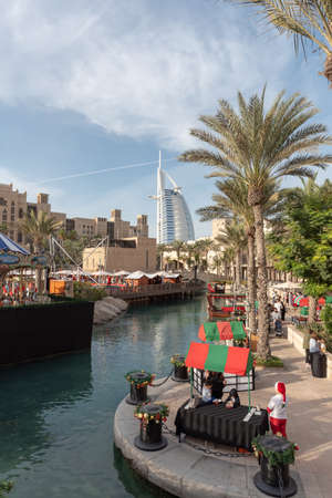 Dubai, United Arab Emirates â December 18, 2021, Souk Madinat Jumeirah, activity for the Kids and Adults festive for the Christmas and new year.のeditorial素材