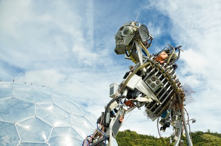 St Austell, United Kingdom - 15 Sept, 2011: WEEE Man, the waste electrical and electronic equipment robot sculpture on display at the Eden Project tourist attraction.のeditorial素材