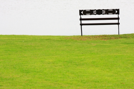 park bench near the Lakeの写真素材