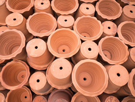 Top View of Clay Pots are Arranged in Rows in The Tree Shopの写真素材