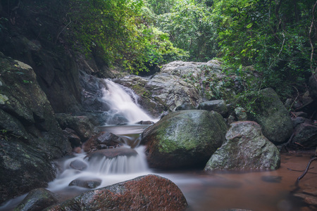 chan ta then waterfall.A beautiful waterfall Wildlife in his green apple located in Bang Phra, Sriracha, Chonburi, Thailand.の写真素材
