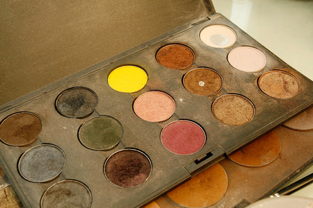 makeup artists' palette, eye shadow
の写真素材