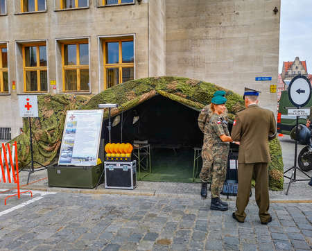 Wroclaw August 15 2018 Polish troops festival on market squareのeditorial素材