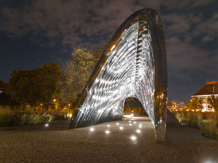 Wroclaw July 10 2018 Nawa statue on Daliowa island in city center at nightのeditorial素材