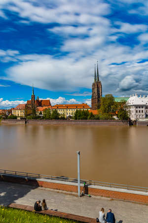Wroclaw, Poland - April 2021: Cityscape of panorama of Wroclaw city with cathedral towers over Odra riverのeditorial素材