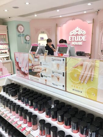 HONG KONG - SEPTEMBER 19, 2017: Etude House cosmetics store in Grand Plaza mall located in Mong Kok district. Mong Kok is one of the major shopping areas in Hong Kong.のeditorial素材