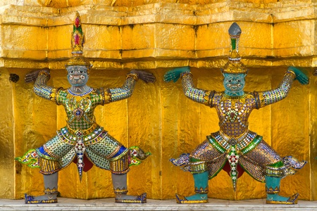 guardian of wat pra kaew grand palace bangkok thailandの写真素材
