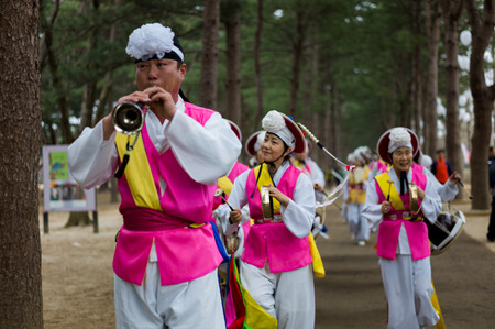 SEOUL Korea - March 3 : Korean ethnic dancers perform at Jeju island, Korea on March 3, 2014のeditorial素材