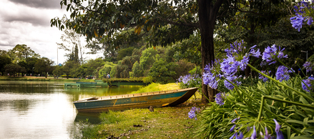 A boat by the lake of the Ibirapuera Park, SÃ£o Paulo.の写真素材