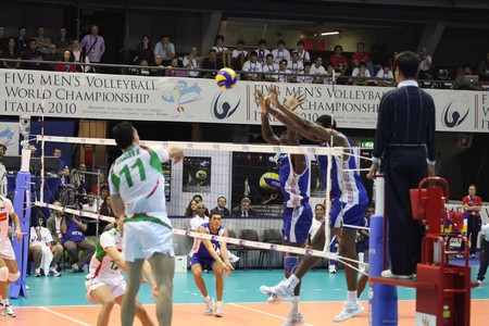 FLORENCE, ITALY - OCTOBER, 06, 2010: FIVB Men's Volleyball World Championship, Bulgaria vs Cuba at Nelson Mandela Forum on Oct 06 2010, Florence, Italyのeditorial素材
