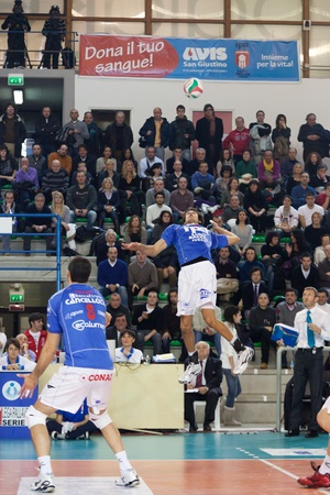 S.GIUSTINO, PERUGIA, ITALY - JANUARY, 2: Volleyball Italian Men's A1 League, RPA S. Giustino vs BCC-Nep Castellana Grotte at PalaKemon on Jan 2 2011, S.Giustino, Italyのeditorial素材