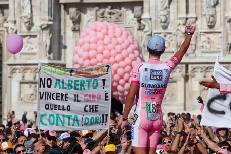 MILANO, ITALY - MAY 29: Alberto Contador with Pink Jersey wins the Giro d'Italia of 2011 on May 29, 2011 in Milano, Italyのeditorial素材