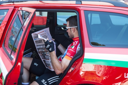 SERAVEZZA, LUCCA, ITALY - MAY 17: Mark Cavendish, Team Sky, before the 12th stage of 2012 Giro d'Italia on May 17, 2012 in Seravezza, Lucca, Italyのeditorial素材