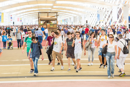 MILAN, ITALY - JUNE 01, 2015: People visiting Expo 2015. The theme of the Universal Exposition is Feeding the Planet, Energy for Life.のeditorial素材