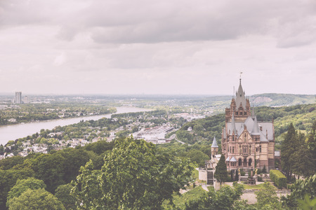 Foto de Schloss Drachenburg, Dragon Castle in english, with city of Bonn in background and all the Rhine valley. - Imagen libre de derechos