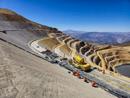 Slope stabilization with shotcrete and soil-cement materials in a mine