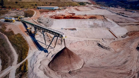 Process of transporting and accumulating fine aggregates for concrete production