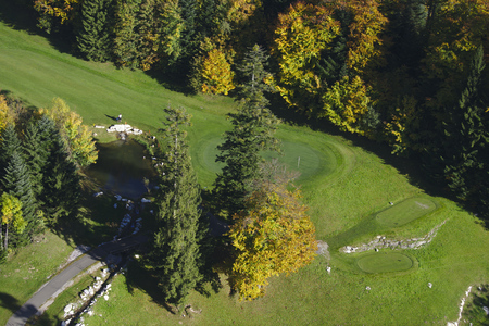 alpine golf cource on bÃ¼rgenstockの写真素材