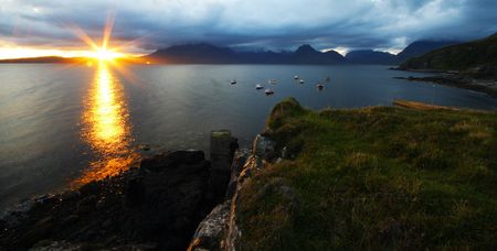 Sunset at port Elgol, Isle of Skyeの写真素材