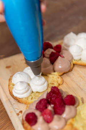 woman baking in her kitchenの写真素材
