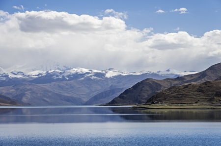 Yamdrok lake in the Tibet,China.の写真素材